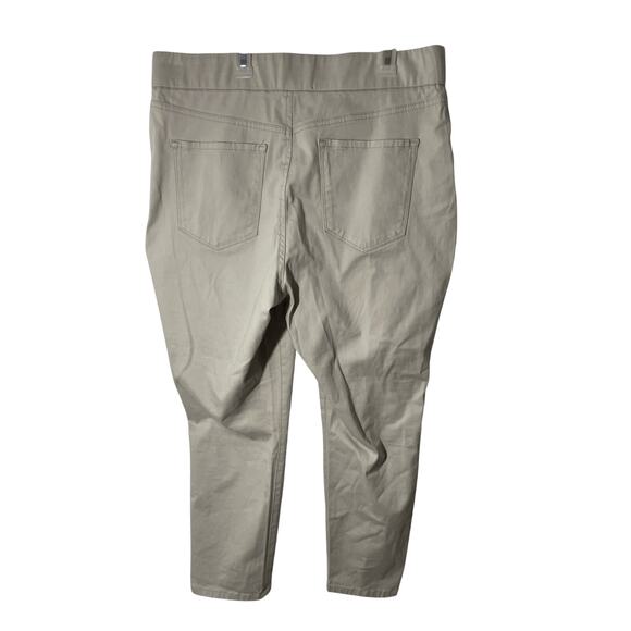 Nine West Heidi Pull On Skinny Crop Preppy WorkTan Khaki Colored Sz 14 Pants - Picture 4 of 8